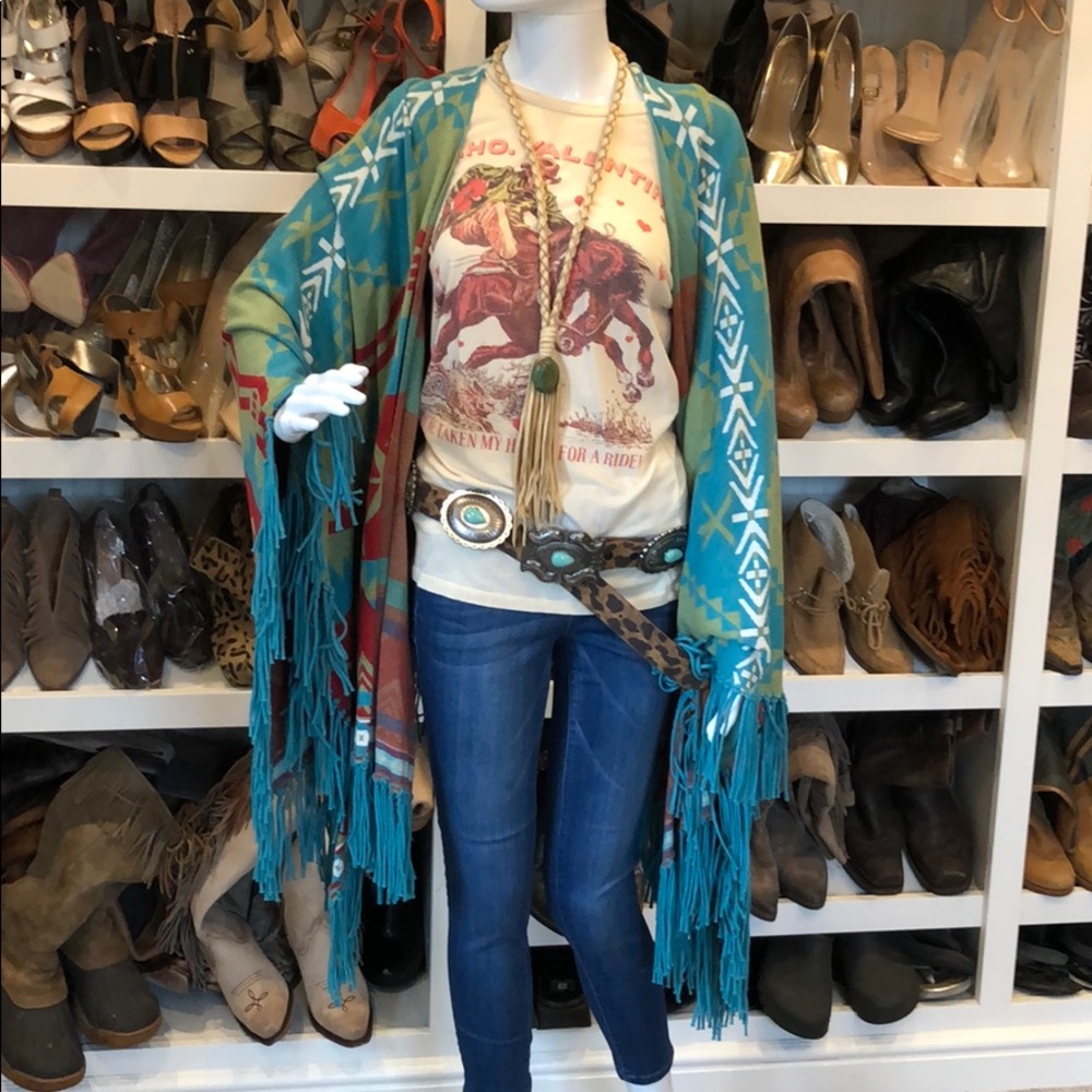 Tasha Polizzi Aztec Pattern Cape💋NWOT